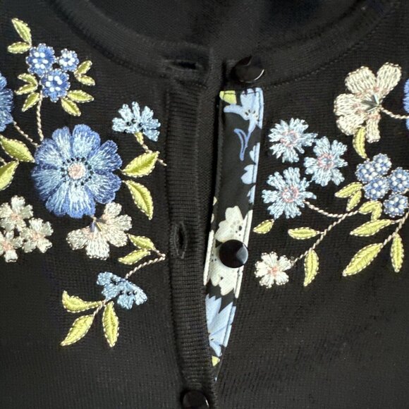 2/$18 SALE!  Alfred Dunner Cardigan Sweater‎ Womens Size M Embroidered Floral PM - Picture 4 of 8